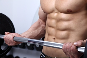 Krafttraining in Verbindung mit Ausdauertraining und gesunder Ernährung macht einen sportlichen Körper!